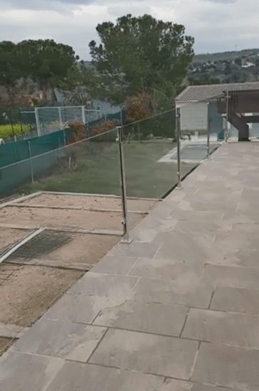 Barandilla-de-cristal-para-piscina-en-madrid-4