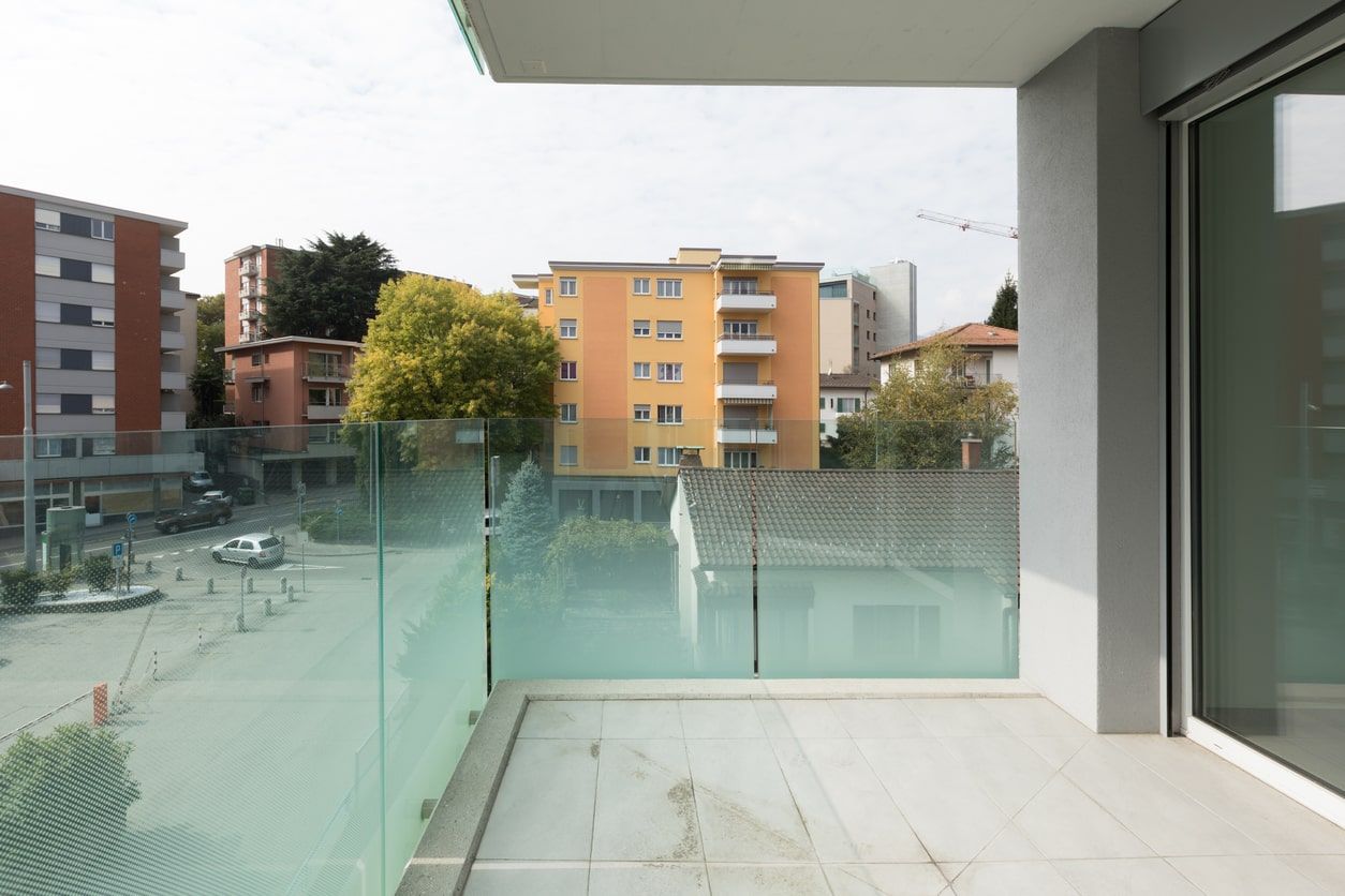 Barandilla-de-cristal-en-exteriores