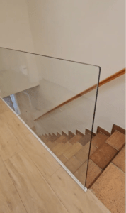 Barandilla-en-cristal-templado-para-escaleras